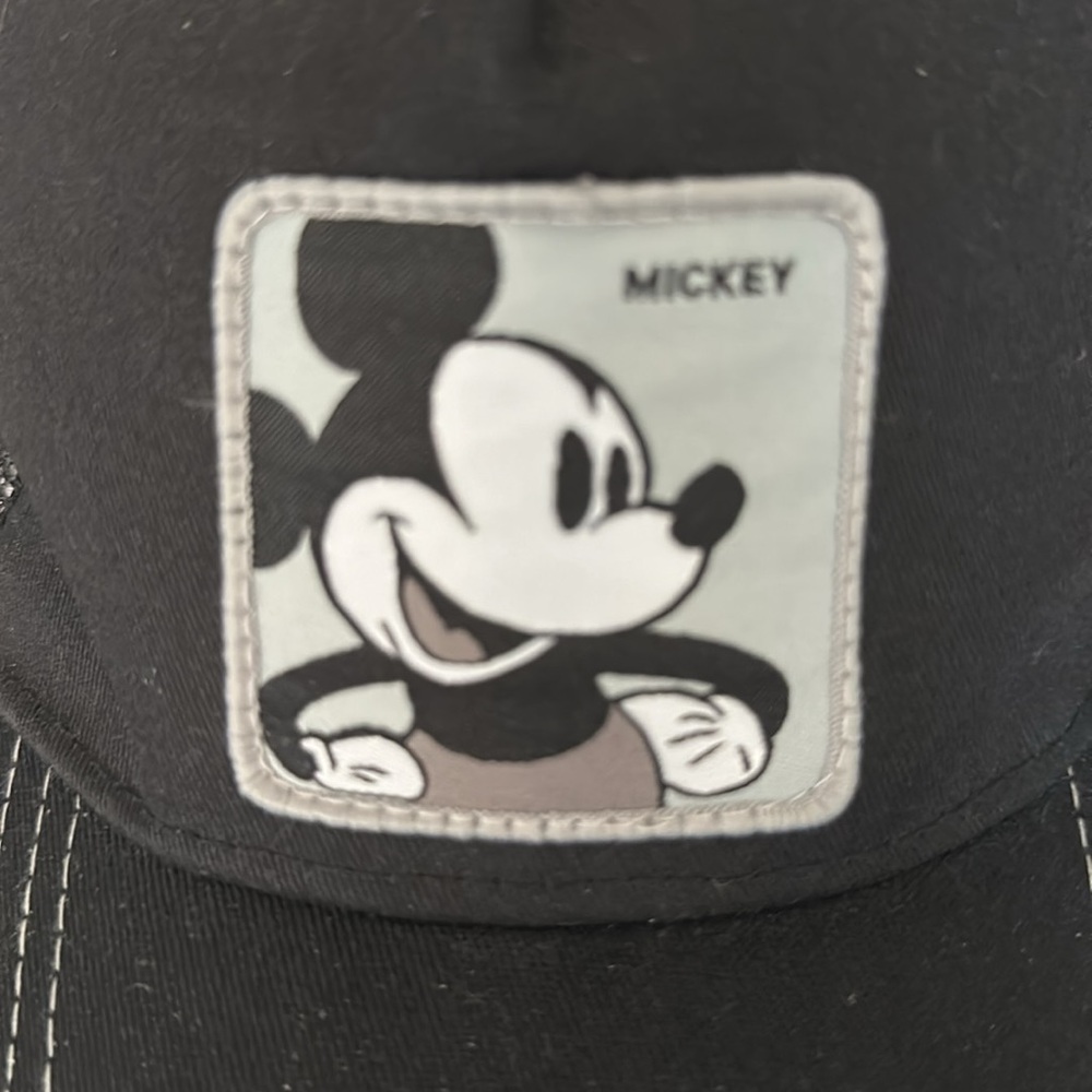Black Mickey Mouse adjustable snap back truckers hat - Picture 3 of 8